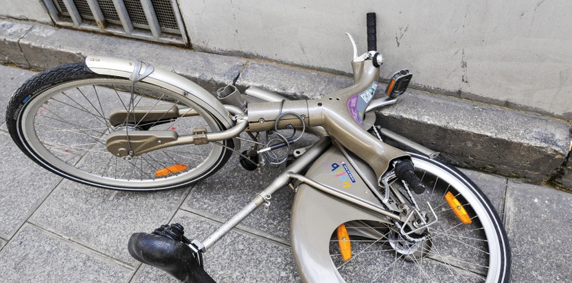 http://referentiel.nouvelobs.com/file/7318543-velib-vandalises-pourquoi-tant-de-haine.jpg